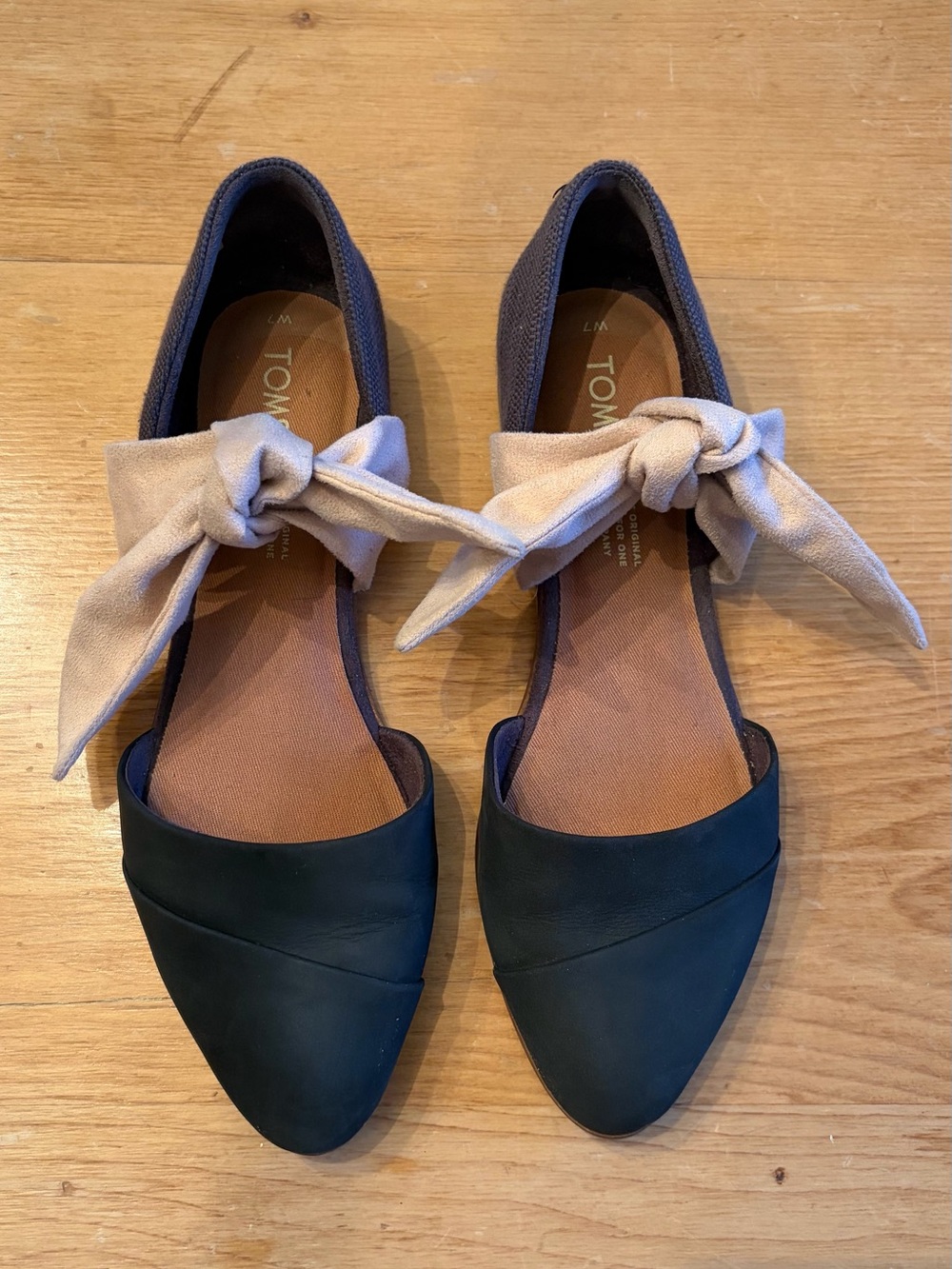 TOMS Women's Pointed D'Orsay Flat with Bow